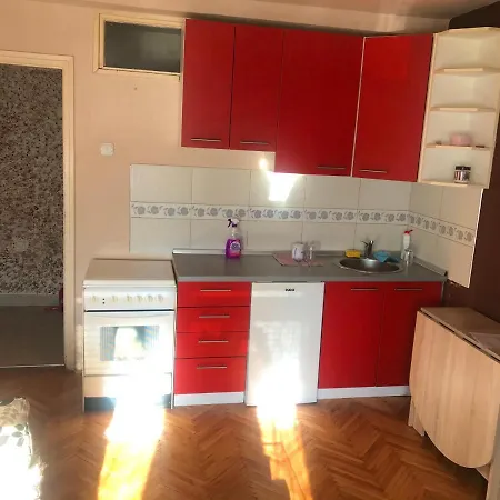 Tomas Apartman Stan Na Dan Kastel